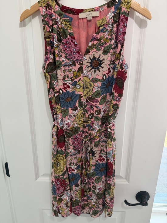 LOFT Dresses & Skirts - Small Women’s LOFT Floral Dress